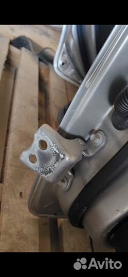 Дверь правая передняя,хонда фит 2011 года