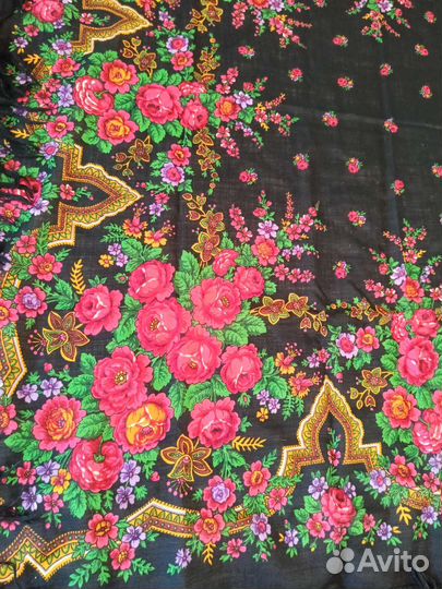 Павловопосадский платок шерстяной