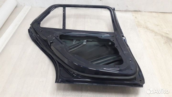 Дверь задняя левая Универсал A2137320310