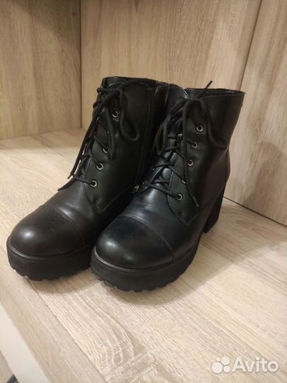 Ботинки осенние женские 39 размер