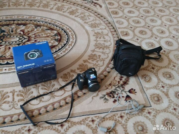 Olympus SP-590UZ Фотоаппорат