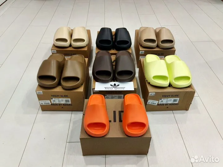 Шлепанцы Тапочки Adidas Yeezy Slide (10 расцветок)