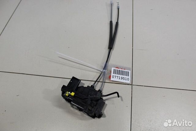 Замок двери задней левой Hyundai i20 2008-2014