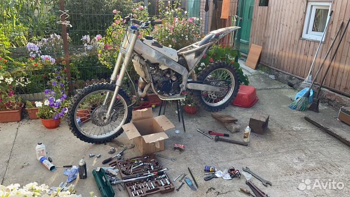 Обслуженная Honda CR 125R 2000, кроссовый мотоцикл