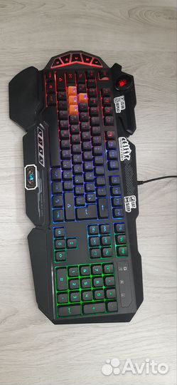 Игровая клавиатура с подсветкой bloody