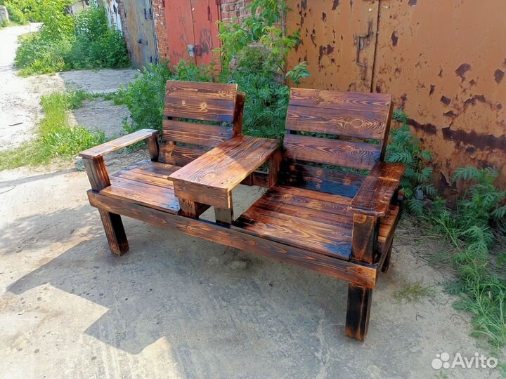 Лавочка со столиком