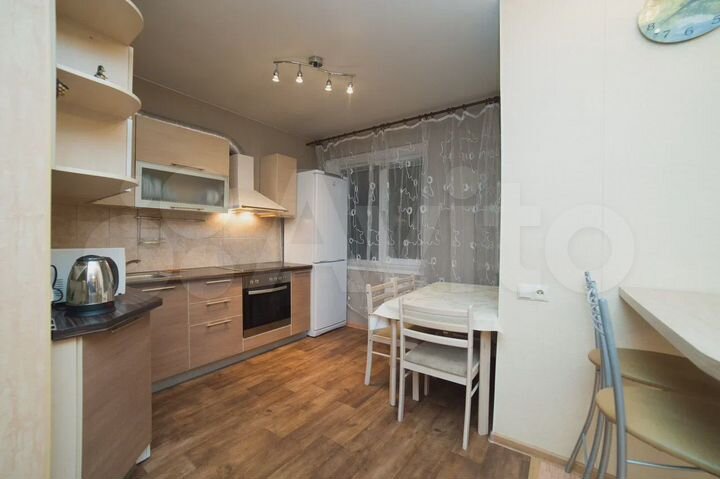 2-к. квартира, 54 м², 14/14 эт.