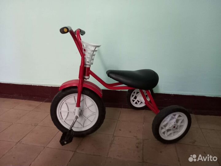 Трехколесный велосипед Зубренок