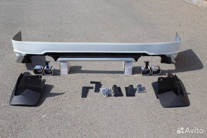 Prado 120 Задняя накладка губа Modellista X7EO8