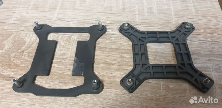 Крепления для кулеров Intel б/у