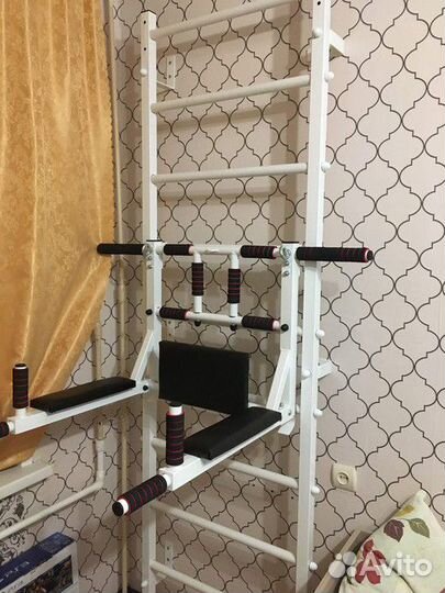 Шведская стенка с турником