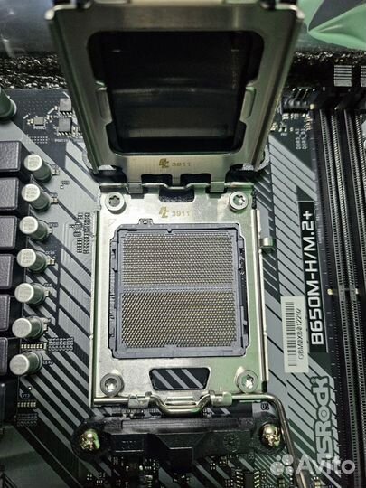 Материнская плата AM5