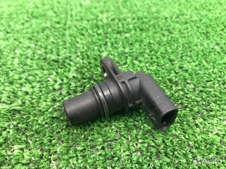 Датчик положения распредвала Audi A4 B8 cala 2008