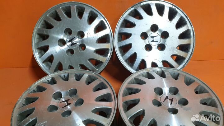 4 шт. Диски honda 16 5х114,3 DIA 64