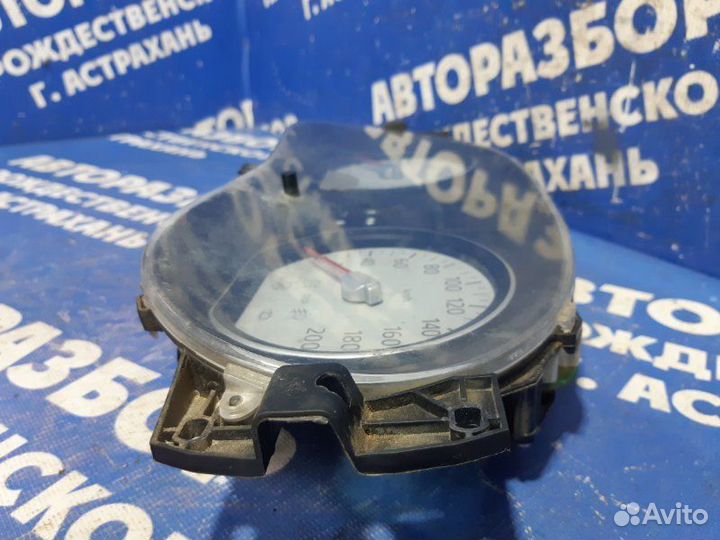 Панель приборов Renault Logan 1 седан 2012