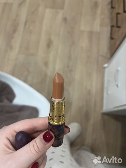 Помада MAC Tempting Fate Lipstick