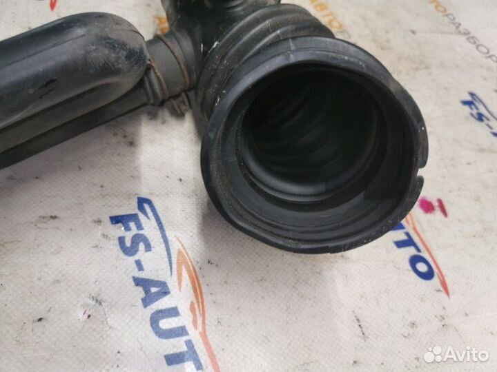 Патрубок дроссельной заслонки Hyundai Tucson JM