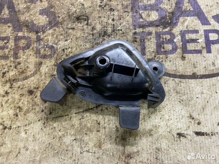 Крючок передний правый Датсун он-до