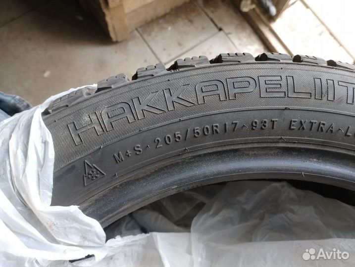 Nokian Tyres Hakkapeliitta 9 205/50 R17