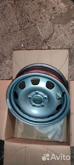 Штампованные диски r15