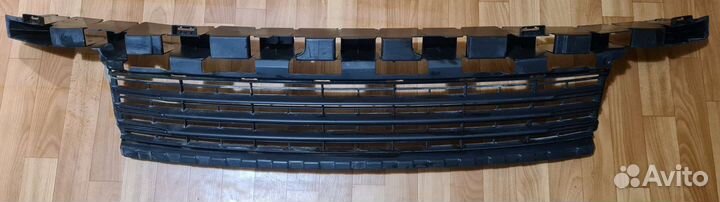 Адсорбер переднего бампера Renault Fluence