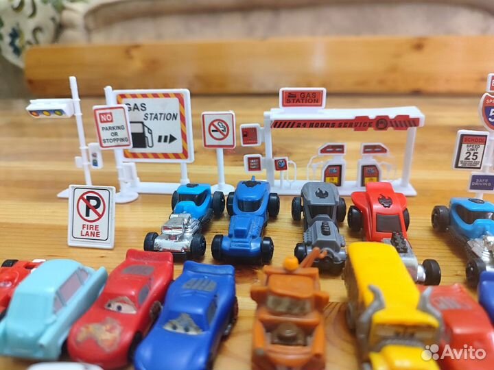 Коллекция мини машинок
