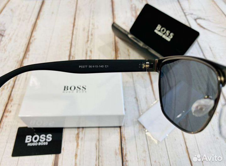 Солнцезащитные очки мужские hugo boss