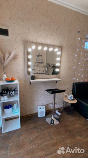 Зеркало гримерное с лампочками