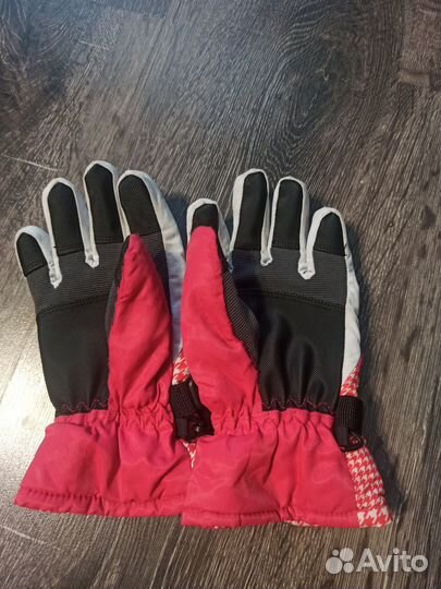 Горнолыжные перчатки детские
