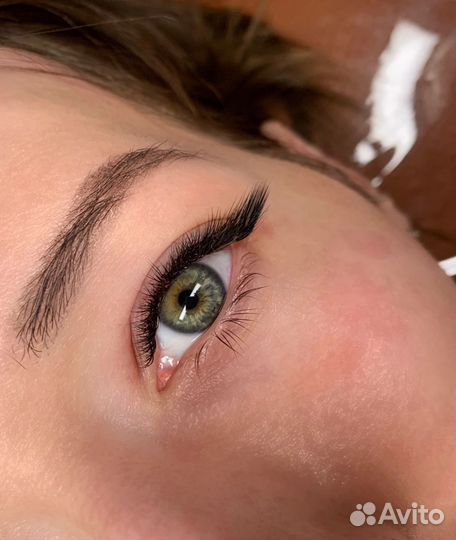 Наращивание ресниц и брови