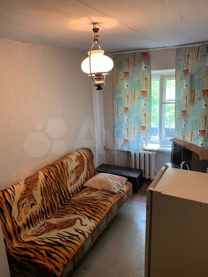 Комната 10,5 м² в 6-к., 4/4 эт.