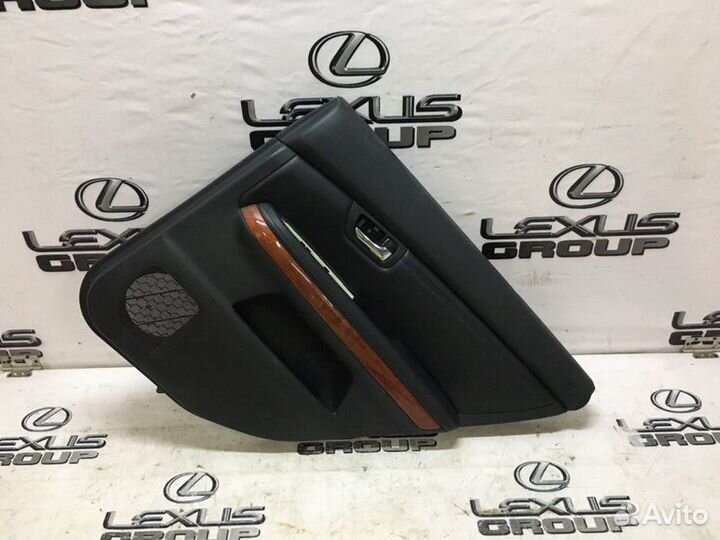 Обшивка двери задняя правая Lexus Rx300 MCU35