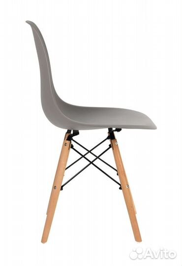 Стул в стиле eames