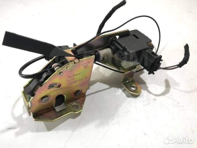 Замок стёкла багажника Volkswagen Touareg