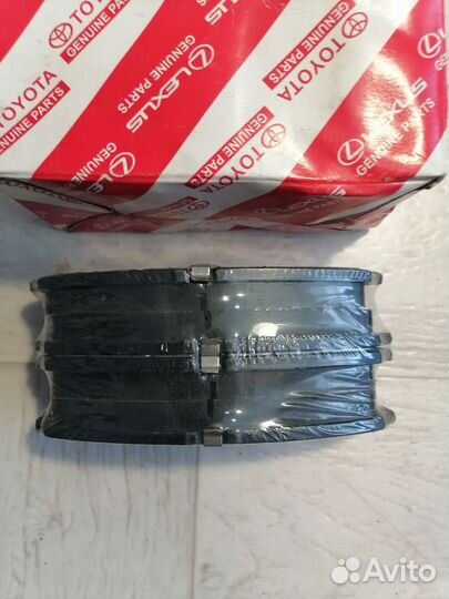 Колодки тормозные передние Toyota Hiace