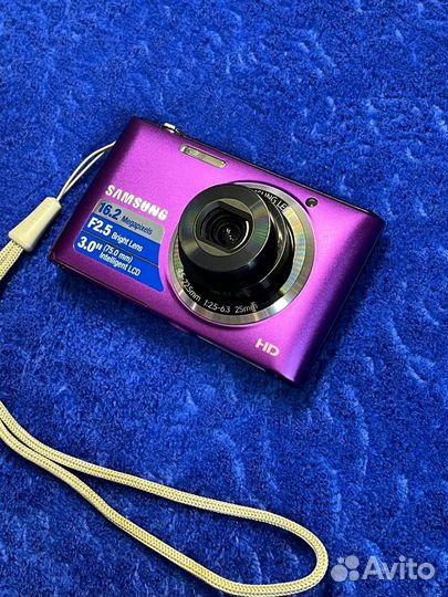 Компактный фотоаппарат sony st72