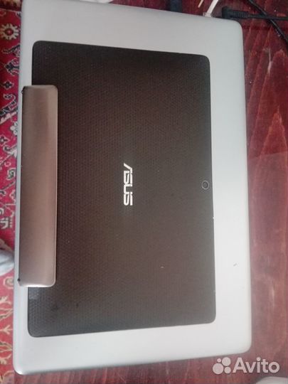 Планшет Asus ee Pad Transformer TF 101G с докстанц