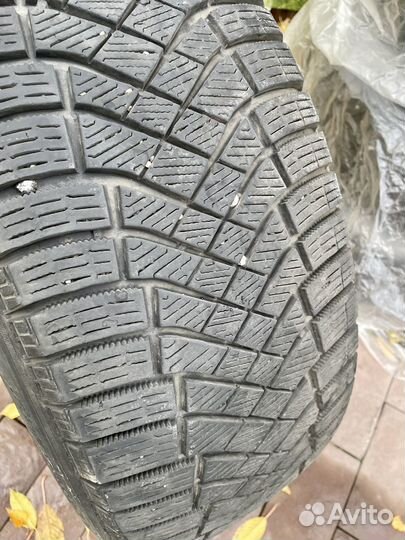 Pirelli Ice Zero 235/60 R18 107H