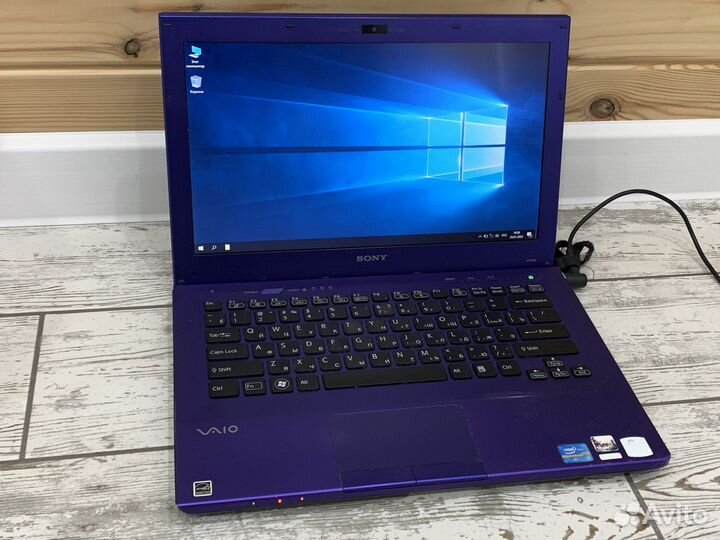 Ноутбук Sony Vaio core i3 /2 видеокарты 500 gb
