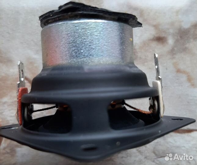 Динамик для колонки jbl charge2 plus(подхрипывает)