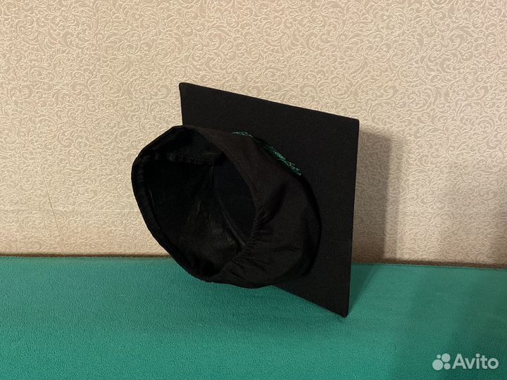 Головной убор магистра