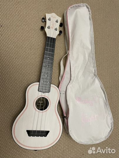 Укулеле flight сопрано Tus marty белый