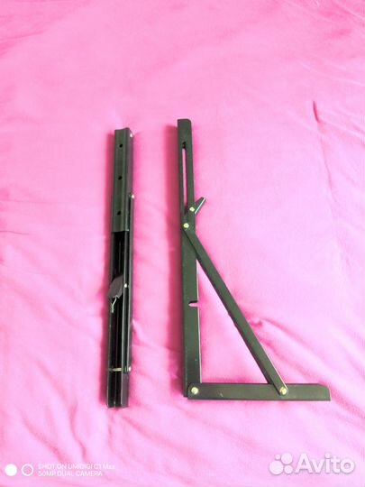 Кронштейн для полок