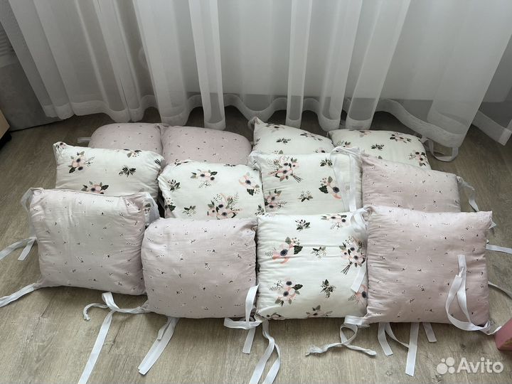 Бортики в кроватку