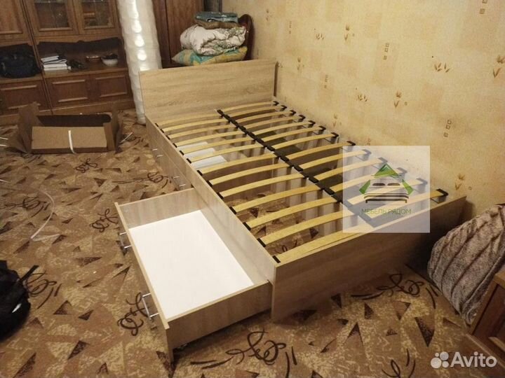 Кровать