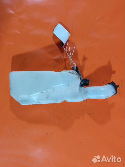 Бачок расширительный Toyota Sprinter carib AE111G