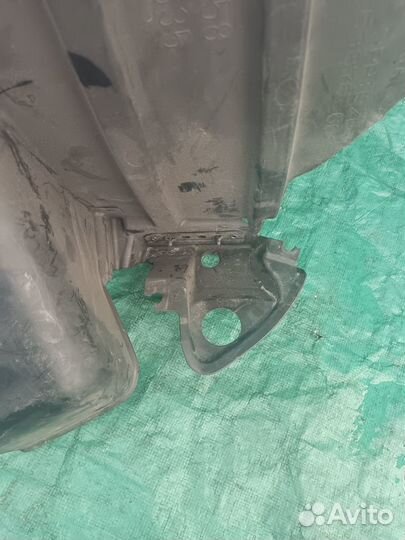 Локер передний левый Toyota Land Cruiser 200 2015+