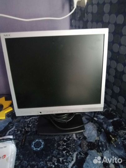 Монитор NEC