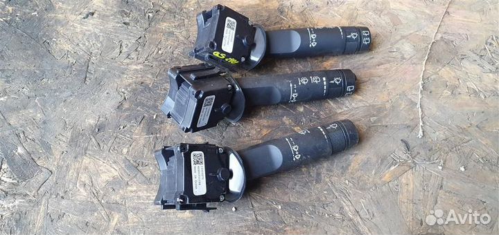 Переключатель стеклоочистителей Opel Insignia 200