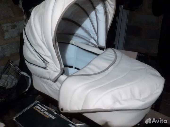 Коляска и кроватка